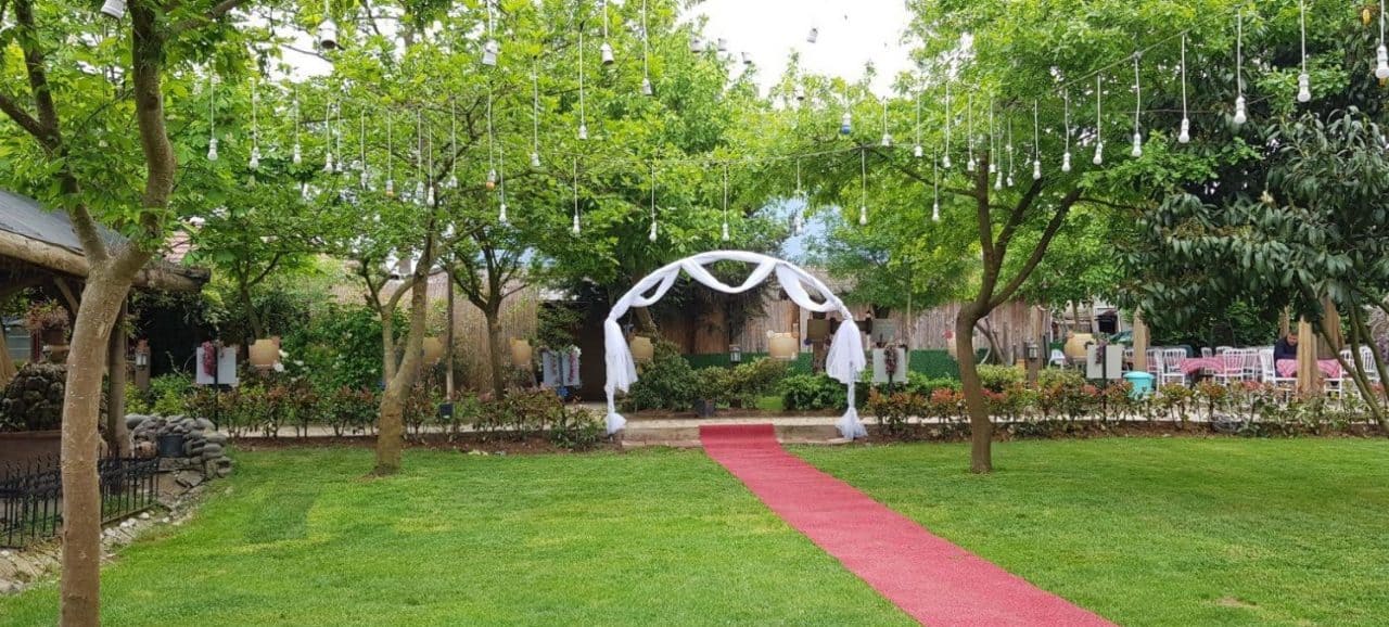 Kır Evi Garden İstanbul Kır Düğünü Fiyatları Düğün Buketi
