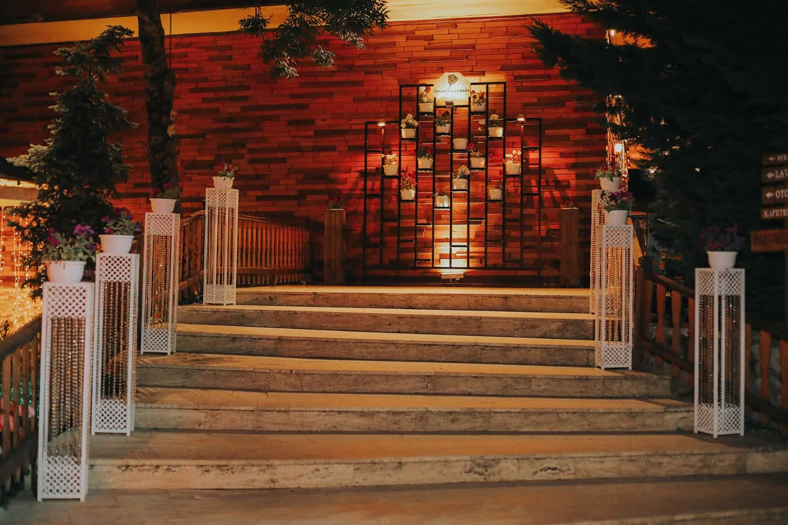 Mezuniyet Ve Balo Mekanlari Mezuniyet Parti Fiyatlari Dugunbuketi Com