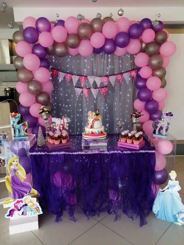 Şaşalı Parti Evi Doğum Günü Baby Shower Fiyatları Düğün Buketi