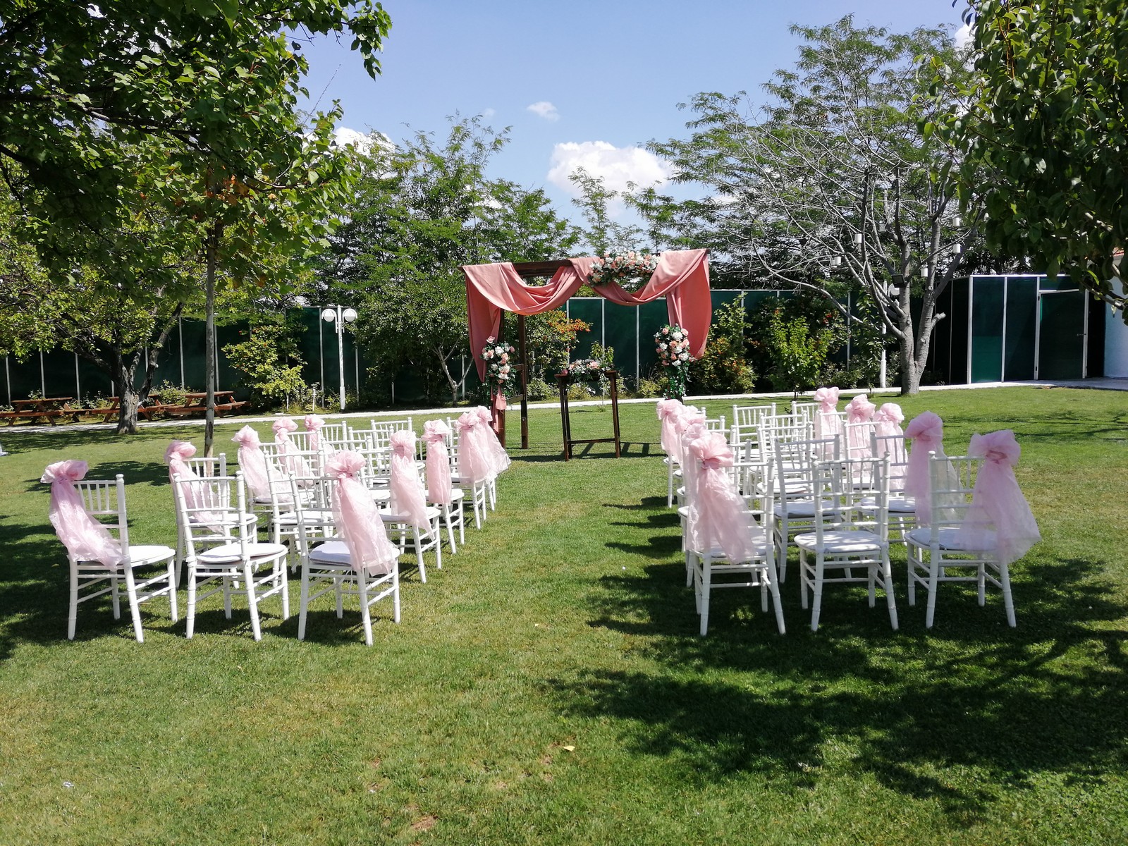 2 Saatlik Gündüz Nikah Seremonilerinde %25 İndirimle 15.000 TL Fırsatı!